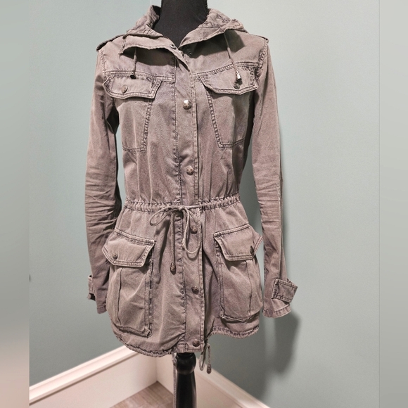 Aritzia Jackets & Blazers - 2/$30 Talula army green Trooper jacket szXXS